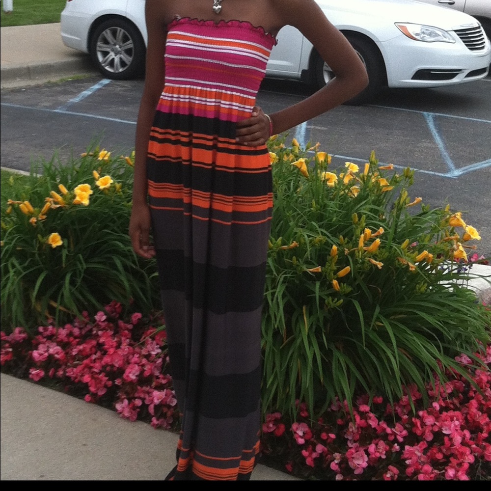 BLACK MAXI DRESS